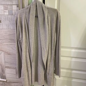 VGUC Super Soft Taupe Grey Barefoot Dreams Cardigan